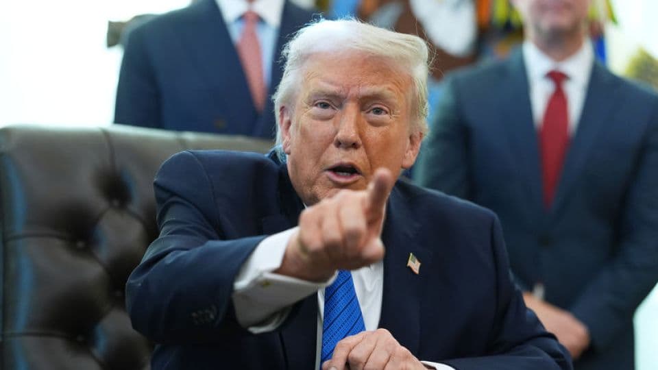 Trump'tan Hürmüz Boğazı Açıklaması: İran'a Karşı Abluka Uygulanacak